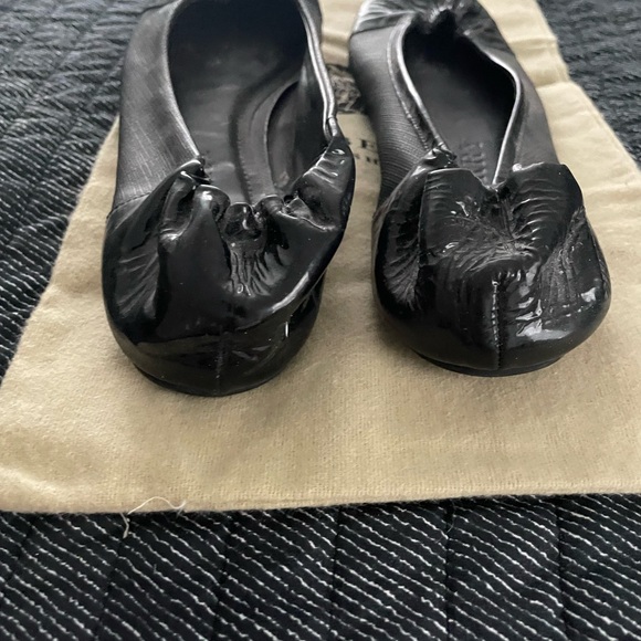Burberry Black Leather Plaid Ballet Flats. - Picture 7 of 8